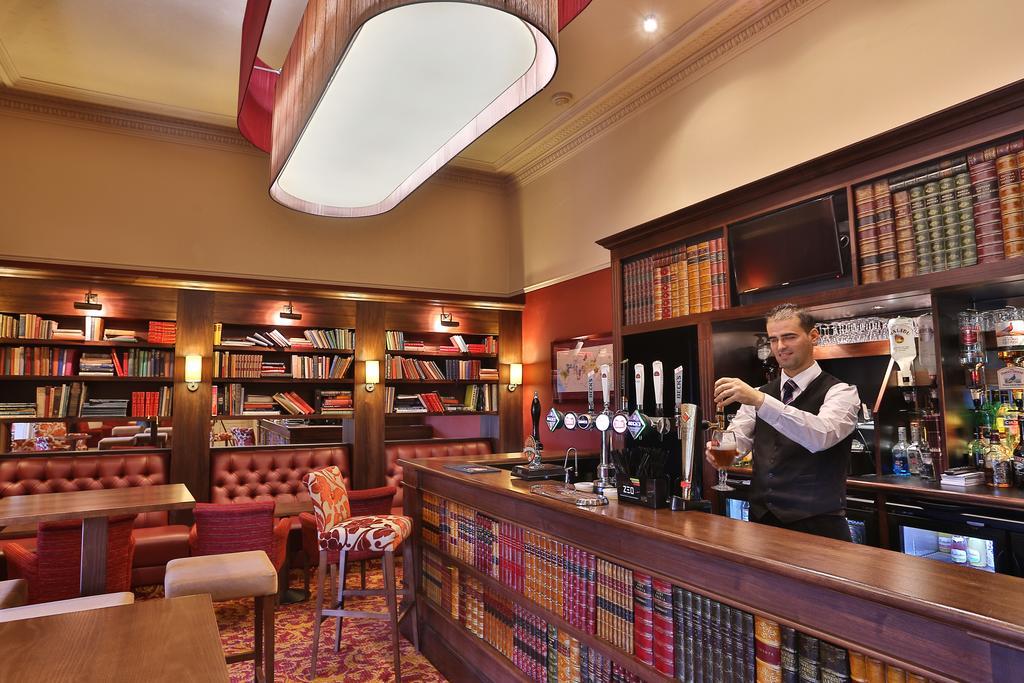 Reigate Manor Hotel Luaran gambar