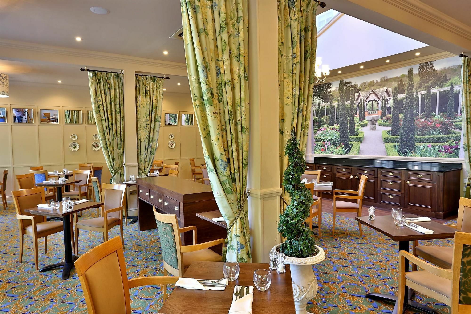 Reigate Manor Hotel Luaran gambar