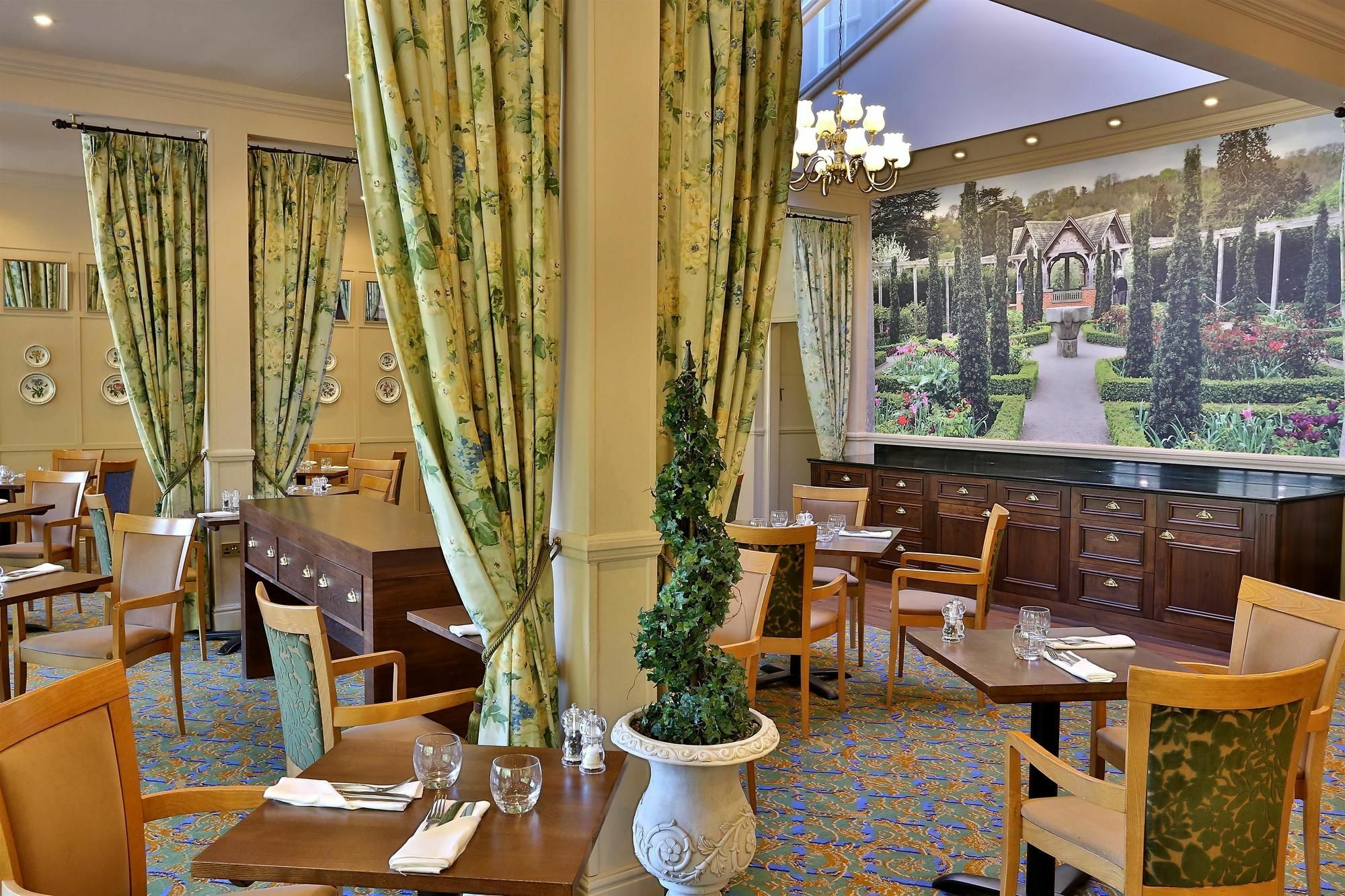 Reigate Manor Hotel Luaran gambar